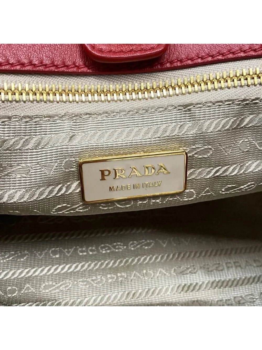 Prada Tote Ivory Red Black Heart Pattern Ribbon Leather - Picture 9 of 15